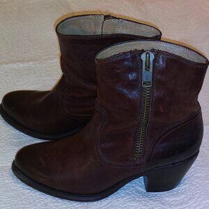 Frye Brown Leather Side Zip Western Ankle Boots size 8.5B